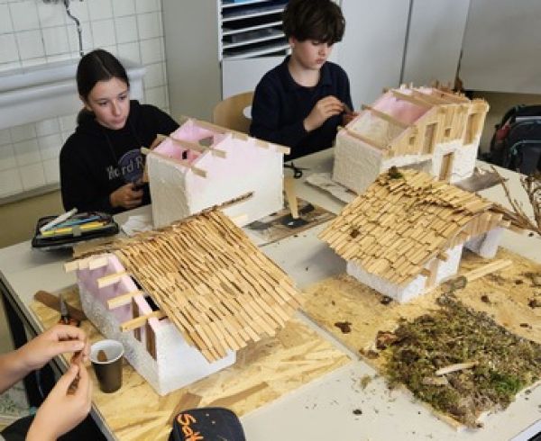 1000075710 1000075710